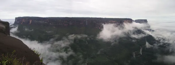 Emergencia sobre daños ambientales afecta distintos parques nacionales según FundaRedes
