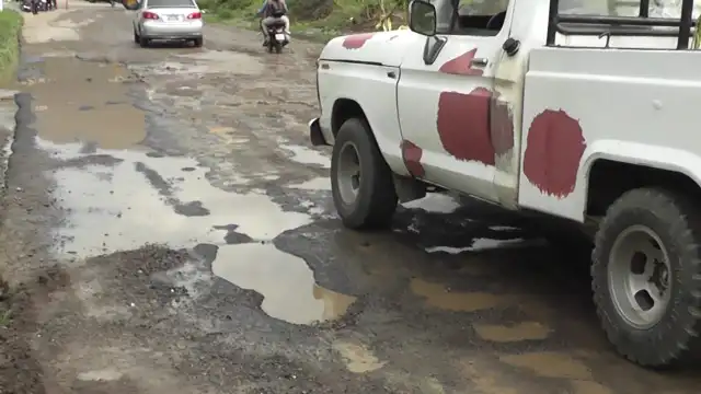 Vecinos de Naricual en Anzoátegui denunciaron el mal estado de la vialidad