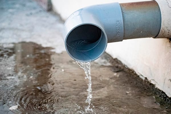 Denuncian que en varias zonas de Nueva Esparta no llega agua desde hace meses