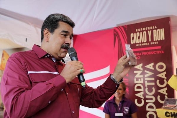 Maduro anunció la exoneración de impuestos y aranceles la exportación de cacao