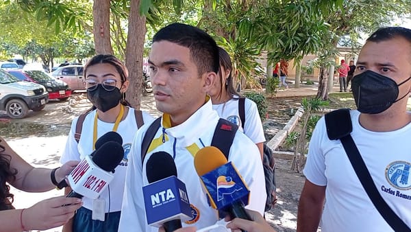 Estudiantes de la UDO Sucre denunciaron bote de agua en la escuela de Enfermería