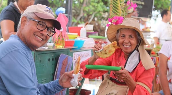 Se realizó con éxito la primera feria del calamar en Maneiro