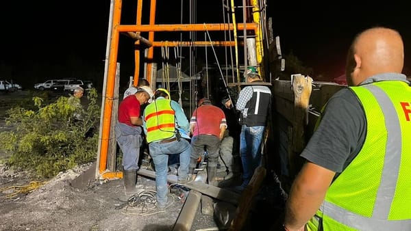 10 mineros quedaron atrapados en una mina carbón en México