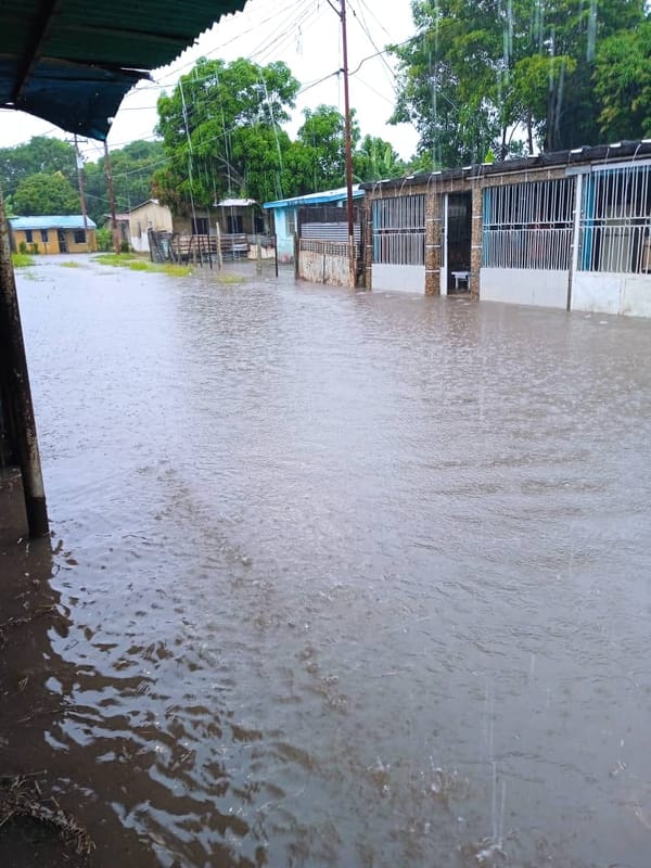 Tras fuertes precipitaciones un sector y el aeropuerto de Monagas reportaron inundaciones