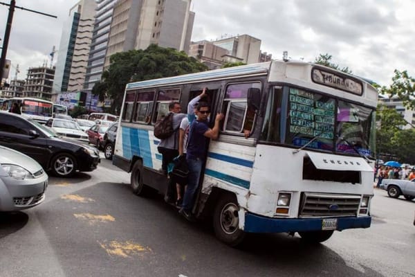 Comité de transporte prevé que el pasaje urbano cierre el año en un dólar