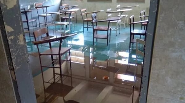 Personal del hospital Razetti denunció filtraciones de aguas blancas y negras