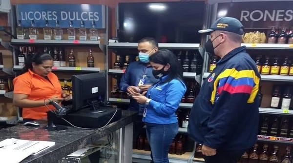 Licoreros exigen reciprocidad de los servicios públicos respecto a sus pagos de impuestos