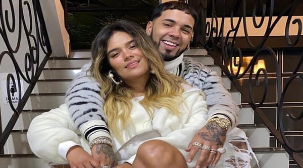 Karol G desata rumores de reconciliación tras desarchivar fotos con Anuel