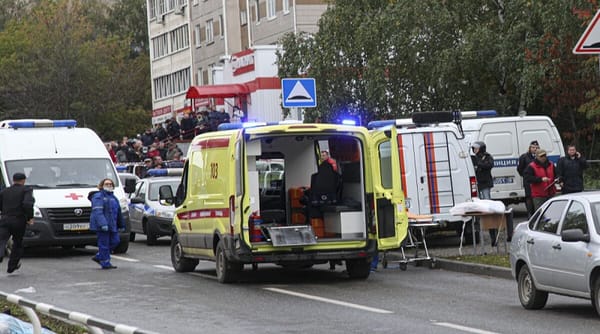Tiroteo en escuela de Rusia dejó 15 muertos, entre ellos 11 niños