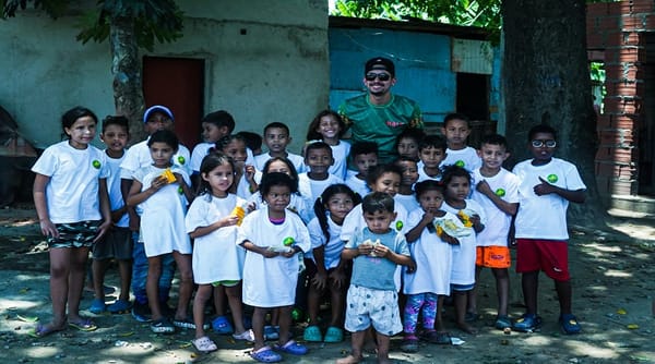 Influencer Manuel Conecta y empresa privada se aliaron para acciones humanitarias