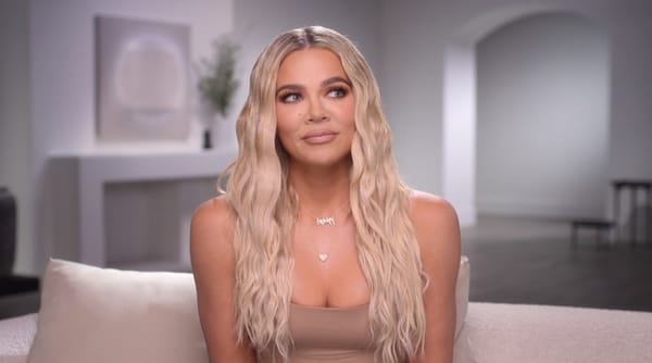 Khloé Kardashian mostró al nuevo bebé que tuvo en vientre de alquiler
