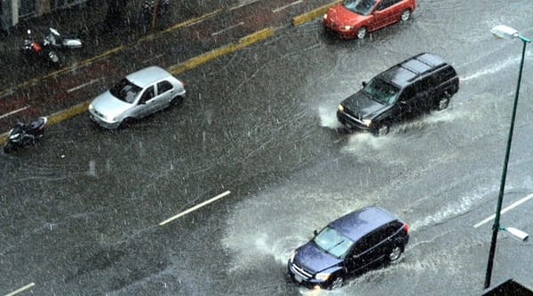 Onda Tropical 39 podría convertirse en Tormenta Herminia tras su paso por Venezuela