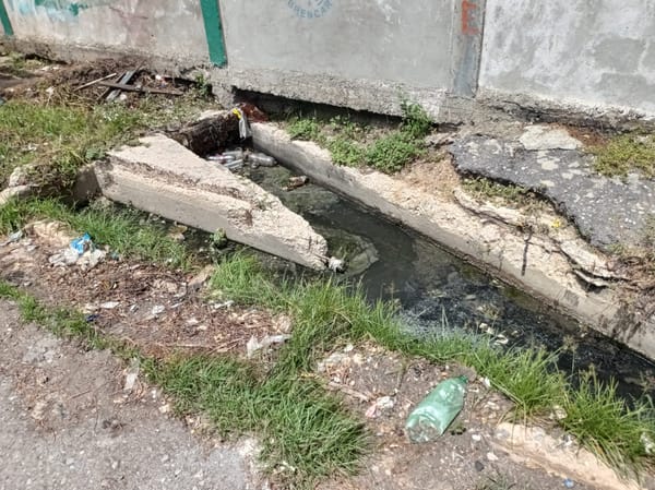 Vecinos de El Dique en Cumaná denunciaron el colapso del sistema de drenaje