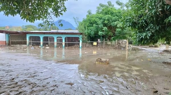 Encontraron cuerpos de una mujer y una niña arrastradas por río en Mérida