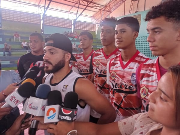 Selecciones de baloncesto solicitan apoyo a la gobernación de Sucre para trasladarse a una competencia