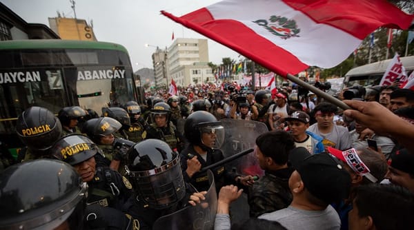Defensoría de Perú confirmó primer fallecido en manifestaciones en Lima