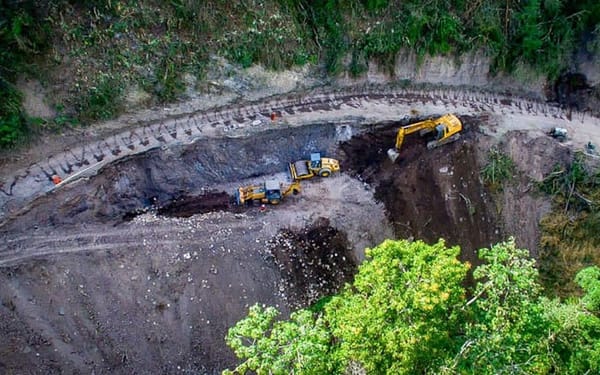 Corrigen falla de borde en el sector curva "La cucaracha" en el municipio Montes