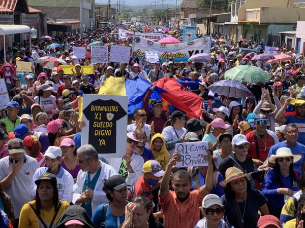 Gremio de maestros estima una paralización general de las actividades en Sucre