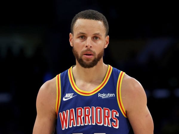 Curry anunció que no estará disponible ante los Lakers