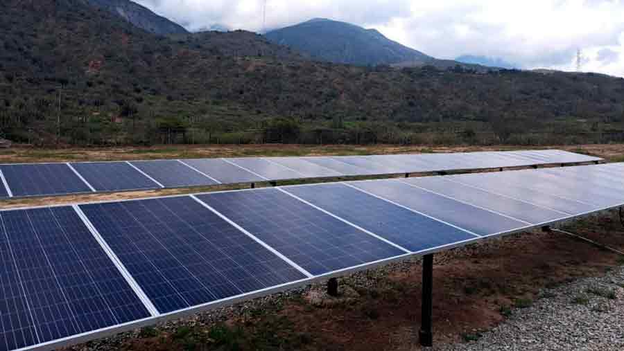 Inaugurada en Mérida la primera planta pública de paneles solares en Venezuela