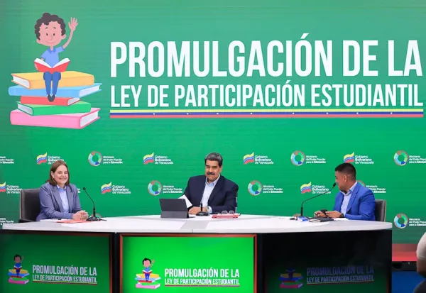 Nicolás Maduro promulgó la Ley de Participación Estudiantil