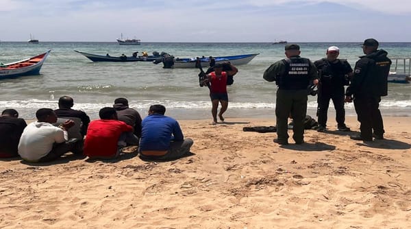 Militares venezolanos incautaron casi una tonelada de marihuana en el mar Caribe