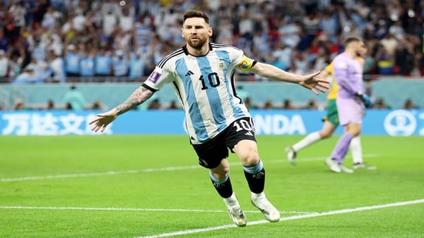 Argentina derrotó a Panamá con el gol número 800 de Messi