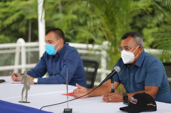 Anuncian fortalecimiento del sector eléctrico nacional en conjunto con empresas privadas