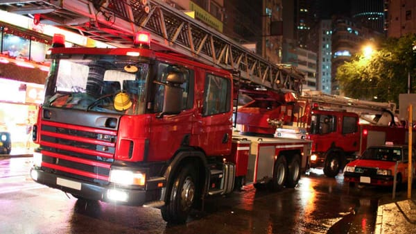 Al menos 21 personas murieron en un incendio en un hospital en Pekín