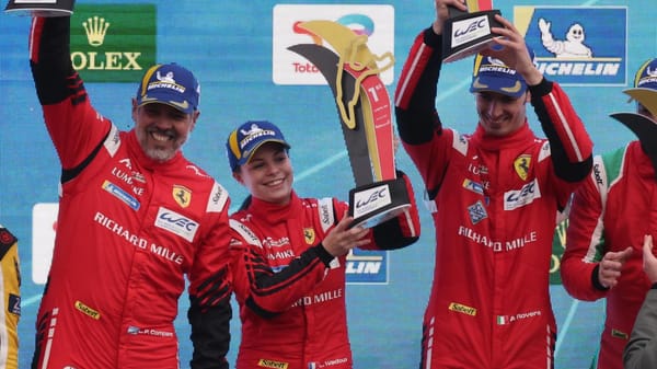 Piloto francesa mujer y carrera