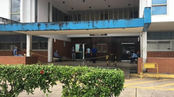 Hombre fue asesinado a pedradas en playa de Carúpano