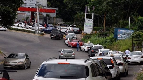 Problemas de distribución de combustible afecta a varios estados de Venezuela