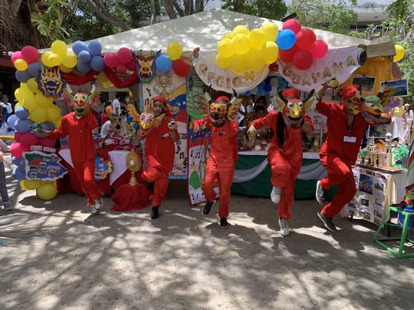 Colegio "Madre Alberta Giménez" de Cumaná celebró segunda expoferia “Recorriendo Venezuela”