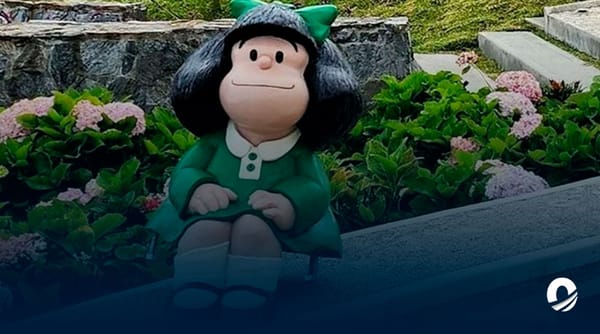 Inauguraron escultura del famoso dibujo animado "Mafalda" en Caracas