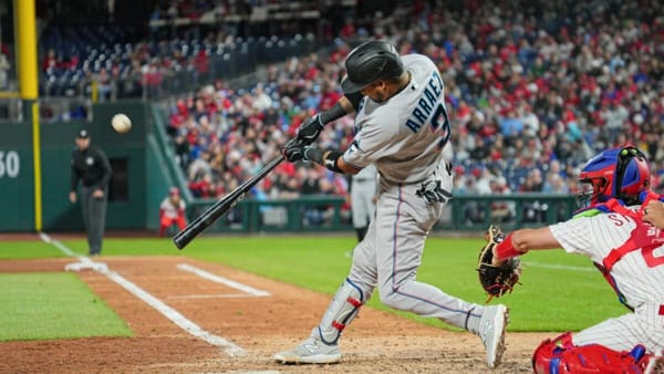 Luis Arráez volvió a batear de 5-5 por tercera vez en el mes