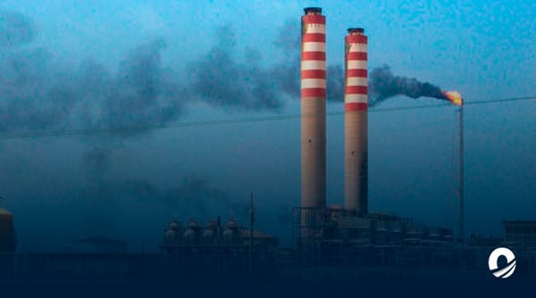 Crisis de combustible se mantendrá un mes más por problemas en refinerías, asegura Iván Freites