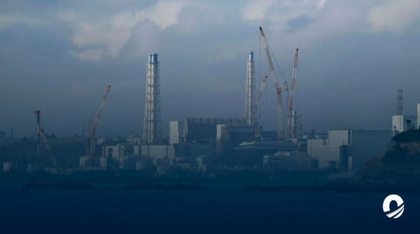 Inició el vertido de agua contaminada de material nuclear de Fukushima en el océano en Japón