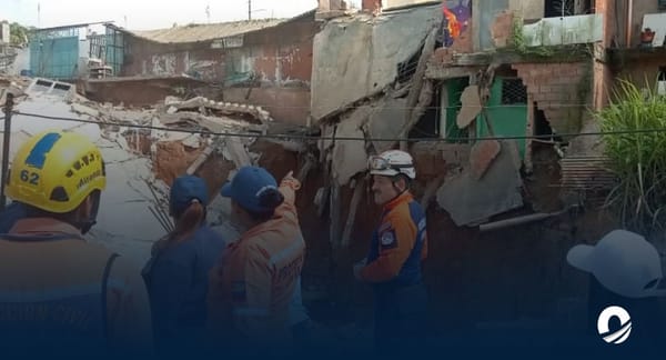 Al menos tres viviendas colapsaron en Petare tras fuertes lluvias