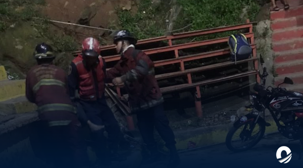 Incendio en zona residencial de Caracas dejó un saldo de cuatro heridos