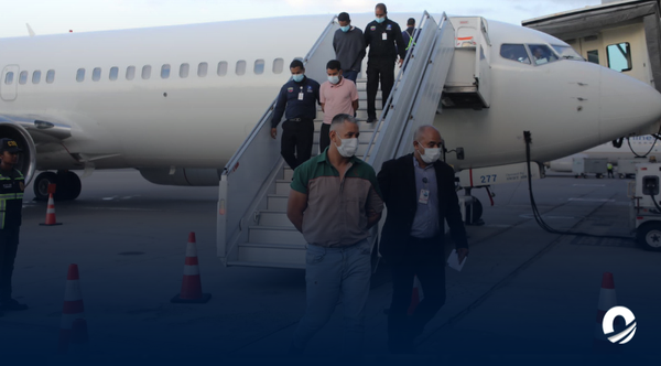 Detenidos tres migrantes venezolanos del primer vuelo proveniente de EE.UU.