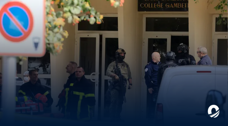 Profesor murió por ataque con cuchillo en un colegio de Francia