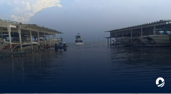 Mar de fondo inundó marinas en Tucacas