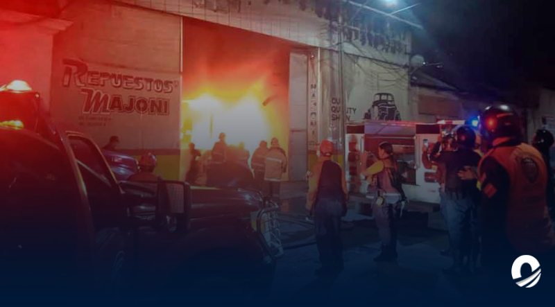 Se registró un incendio en un taller mecánico en Caracas