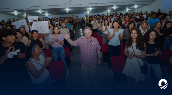 NUEVA ESPARTA | Gobernador de Nueva Esparta entregó 530 becas a estudiantes del estado
