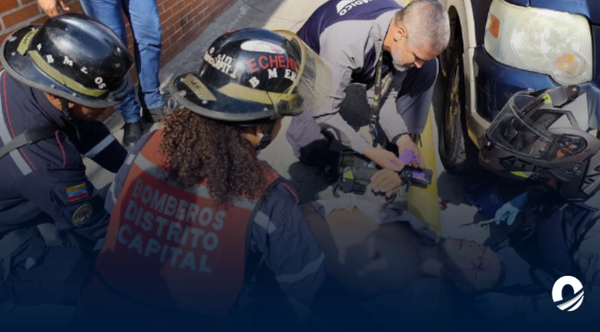 Hombre cayó desde el segundo piso de un edificio en Caracas