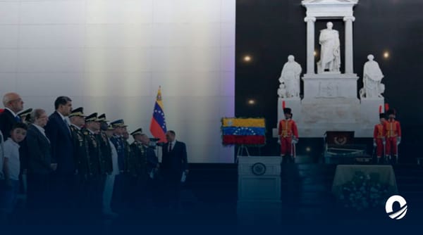 Cristóbal Mendoza restos Panteón Nacional