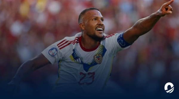 Salomón Rondón amplió su récord como máximo goleador de La Vinotinto