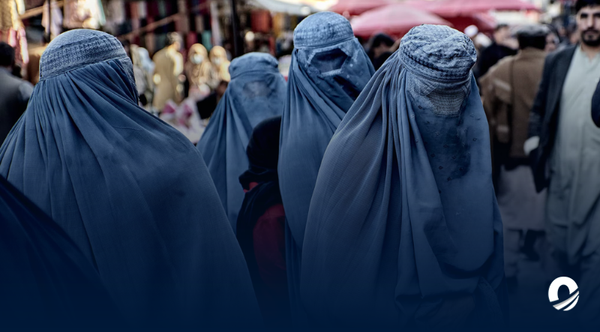 Talibanes prohibieron que se escuche la voz de las mujeres en público