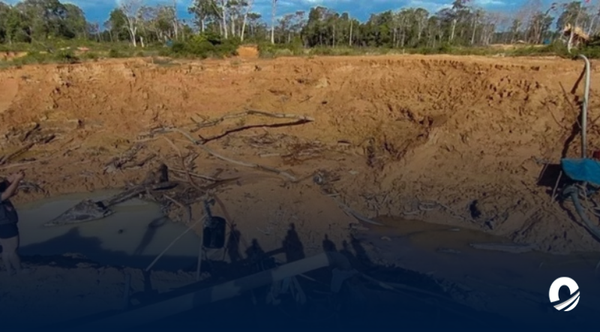 Hundimiento de mina en Indonesia dejó al menos 15 muertos 