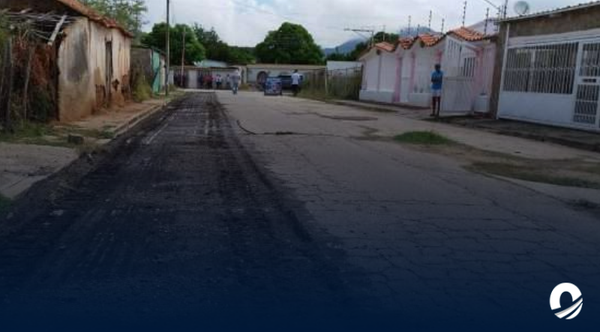 NUEVA ESPARTA | Iniciaron plan de asfaltado vial en el municipio Gómez